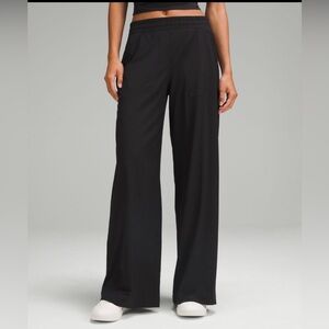 Lululemon Swift Mid-Rise Wide-Leg Pants